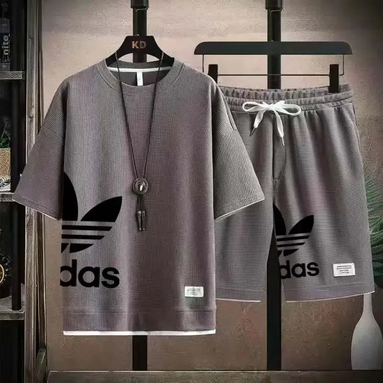 New Men's pullover sportswear Set, fashionable basketball men's casual short-sleeved T-shirt + shorts two-piece set