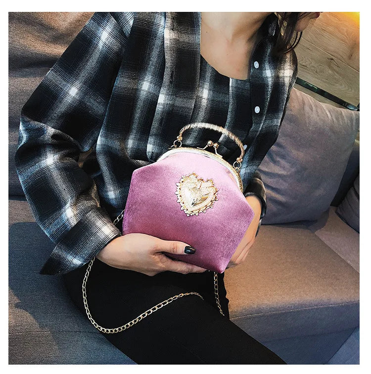 Evening Clutch Bag Women Bag Shiny Handbag Heart Shape Metal Clutches Bag Fashion Chain Shoulder Crossbody Bag Luxury Lady Purse